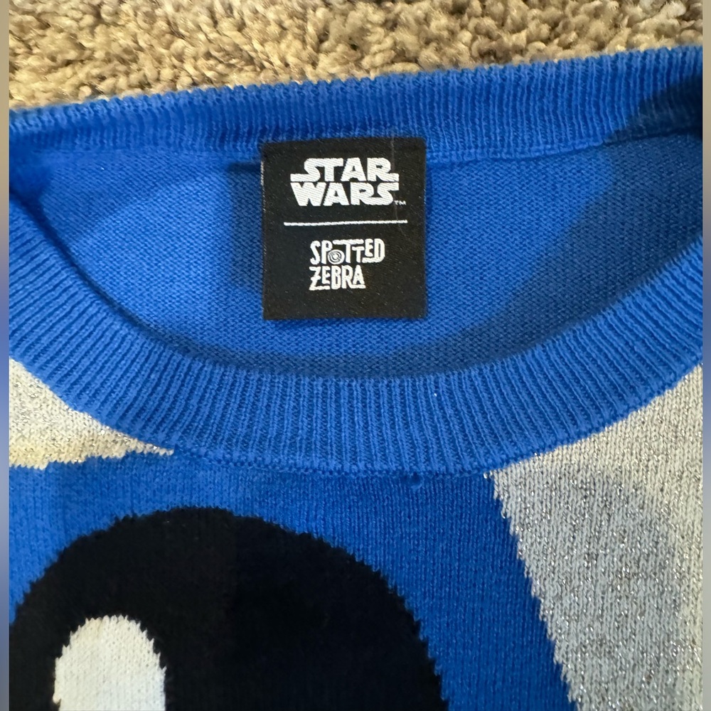 Star Wars R2D2 Pullover Crew Sweater. - Picture 8 of 11